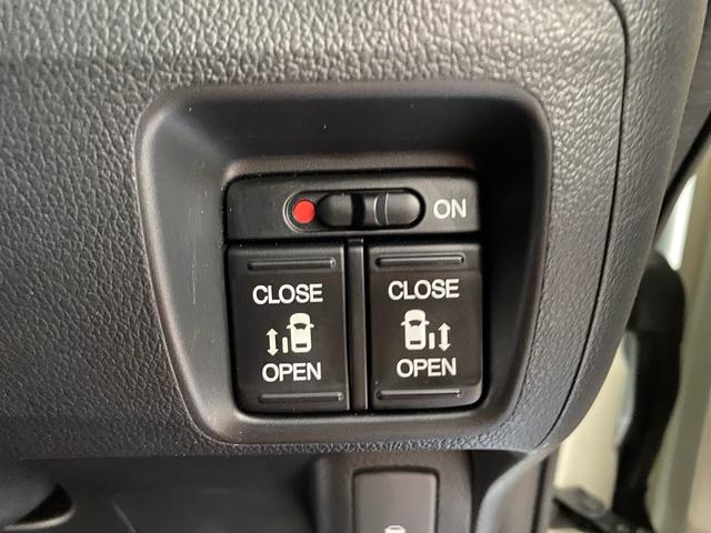 Ｎ－ＢＯＸカスタム Ｇ・ターボパッケージ　全国対応１年保証付き　両側電動スライドドア　ナビ　バックカメラ　ＴＶ　Ｂｌｕｅｔｏｏｔｈ接続　オートライト　アイドリングストップ　盗難防止システム　スマートキー　ＨＩＤ（17枚目）