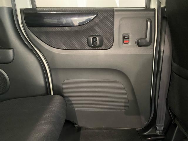 Ｎ－ＢＯＸカスタム Ｇ・ターボパッケージ　全国対応１年保証付き　両側電動スライドドア　ナビ　バックカメラ　ＴＶ　Ｂｌｕｅｔｏｏｔｈ接続　オートライト　アイドリングストップ　盗難防止システム　スマートキー　ＨＩＤ（42枚目）