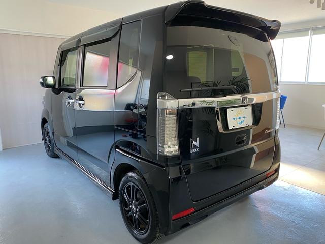 Ｎ－ＢＯＸカスタム Ｇ　ＳＳブラックスタイルパッケージ　禁煙車　新品タイヤ　全国対応１年保証付き　衝突被害軽減システム　両側電動スライドドア　ナビ　ＴＶ　Ｂｌｕｅｔｏｏｔｈオーディオ　アイドリングストップ　盗難防止システム　スマートキー　オート格納ミラー（3枚目）