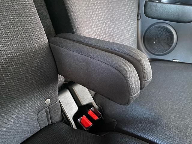 Ｎ－ＢＯＸカスタム Ｇ　ＳＳブラックスタイルパッケージ　禁煙車　新品タイヤ　全国対応１年保証付き　衝突被害軽減システム　両側電動スライドドア　ナビ　ＴＶ　Ｂｌｕｅｔｏｏｔｈオーディオ　アイドリングストップ　盗難防止システム　スマートキー　オート格納ミラー（37枚目）