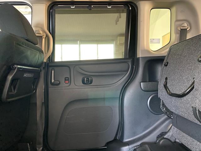 Ｎ－ＢＯＸカスタム Ｇ　ＳＳブラックスタイルパッケージ　禁煙車　新品タイヤ　全国対応１年保証付き　衝突被害軽減システム　両側電動スライドドア　ナビ　ＴＶ　Ｂｌｕｅｔｏｏｔｈオーディオ　アイドリングストップ　盗難防止システム　スマートキー　オート格納ミラー（41枚目）