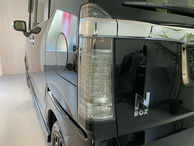 Ｎ－ＢＯＸカスタム Ｇ　ＳＳブラックスタイルパッケージ　禁煙車　新品タイヤ　全国対応１年保証付き　衝突被害軽減システム　両側電動スライドドア　ナビ　ＴＶ　Ｂｌｕｅｔｏｏｔｈオーディオ　アイドリングストップ　盗難防止システム　スマートキー　オート格納ミラー（65枚目）