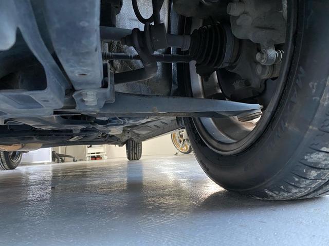 Ｎ－ＢＯＸカスタム Ｇ　ＳＳブラックスタイルパッケージ　禁煙車　新品タイヤ　全国対応１年保証付き　衝突被害軽減システム　両側電動スライドドア　ナビ　ＴＶ　Ｂｌｕｅｔｏｏｔｈオーディオ　アイドリングストップ　盗難防止システム　スマートキー　オート格納ミラー（75枚目）