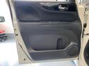 ドアパネルに目立つダメージは無く、状態良好です♪