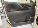 ドアパネルに目立つダメージは無く、状態良好です♪