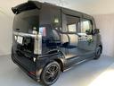 Ｎ－ＢＯＸカスタム Ｇ　ＳＳブラックスタイルパッケージ　禁煙車　新品タイヤ　全国対応１年保証付き　衝突被害軽減システム　両側電動スライドドア　ナビ　ＴＶ　Ｂｌｕｅｔｏｏｔｈオーディオ　アイドリングストップ　盗難防止システム　スマートキー　オート格納ミラー（4枚目）