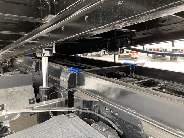 スーパーグレート 三菱ふそう　大型セーフティー　最大積載量１１８００ｋｇ　フジタ製セーフティーローダー　Ｒ４年１２月製　ウインチ　自動アオリ　スタンション穴４個　引き出しフック１６個　１１８００ｋｇ積　ボディー未使用（40枚目）