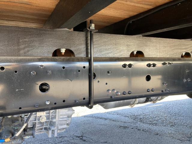 ファイター 三菱ふそう　増トンアルミＢ平ボディー　最大積載量８４００ｋｇ　パブコ製アルミブロック平ボディー　６２００ワイド　３方開　リアエアサス　ＰＴＯ付　アルミホイール　６ＭＴ　未稼働車（47枚目）