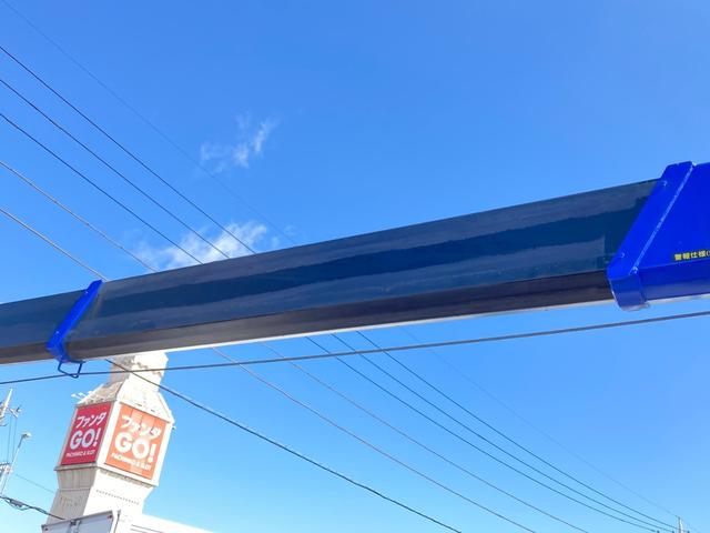 ファイター 三菱ふそう　増トンクレーン付平ボディー　最大積載量７．６ｔ　タダノ４段（２．９３ｔ吊）クレーン　Ｒ６年月製　ラジコン　フックイン　アウトリガー差違い　警報型　パブコ製アルミブロック平ボディー　３方開　ワイド　ロング　最大積載量７６００ｋｇ　６ＭＴ　未稼働車（11枚目）