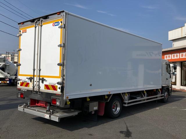ヒノレンジャー 日野　中型冷蔵冷凍バン　ＡＴ車　最大積載量２７００ｋｇ　菱重製冷凍機－３０℃設定　Ｈ２９年製　極東製格納ＰＧ　Ｈ２９年１１月製　ラッシングレール２段　左スライド扉　リアエアサス　アルミホイール　ＡＴ車　最大積載量２７００ｋｇ（3枚目）