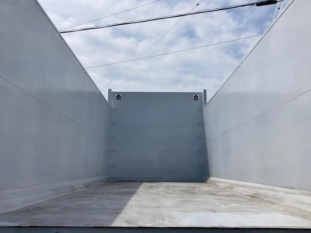 プロフィア 日野 大型 深ダンプ 26.9立米 最大積載9300kg 新明和製深ダンプ R6年8月製 リア片開き リターダー付 アルミホイール 最大積載9300kg 26.9立米 未稼働車(11枚目)