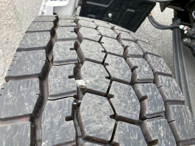 プロフィア 日野 大型 深ダンプ 26.9立米 最大積載9300kg 新明和製深ダンプ R6年8月製 リア片開き リターダー付 アルミホイール 最大積載9300kg 26.9立米 未稼働車(34枚目)