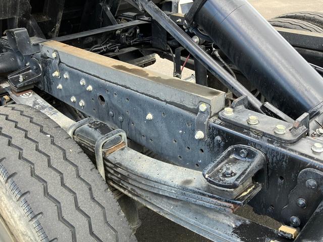デュトロ 日野 小型 ワイド ローダーダンプ 最大積載3700kg 新明和製ローダーダンプ R4年2月製 ラジコン付 リア丸ピン加工 ワイド幅 最大積載量3700kg(15枚目)