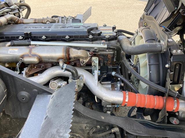 ファイター 三菱ふそう　中型クレーン付ダンプ　最大積載２２５０ｋｇ　タダノ製４段（２．９３ｔ吊）クレーン　Ｒ２年９月製　ラジコン　フックイン　警報型　新明和製一方開ダンプ　Ｒ２年１２月製　自動シート　最大積載量２２５０ｋｇ　標準幅（20枚目）