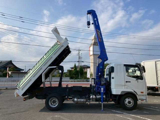ファイター 三菱ふそう　中型クレーン付ダンプ　最大積載２２５０ｋｇ　タダノ製４段（２．９３ｔ吊）クレーン　Ｒ２年９月製　ラジコン　フックイン　警報型　新明和製一方開ダンプ　Ｒ２年１２月製　自動シート　最大積載量２２５０ｋｇ　標準幅（33枚目）
