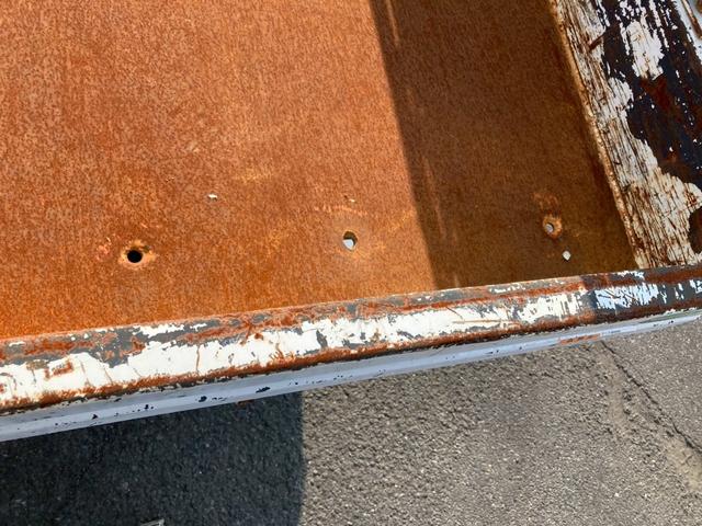 ファイター 三菱ふそう　中型クレーン付ダンプ　最大積載２２５０ｋｇ　タダノ製４段（２．９３ｔ吊）クレーン　Ｒ２年９月製　ラジコン　フックイン　警報型　新明和製一方開ダンプ　Ｒ２年１２月製　自動シート　最大積載量２２５０ｋｇ　標準幅（45枚目）