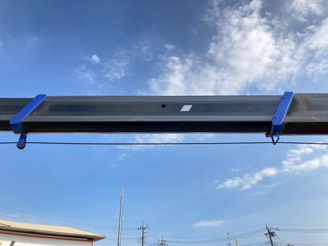 ファイター 三菱ふそう　中型クレーン付ダンプ　最大積載２２５０ｋｇ　タダノ製４段（２．９３ｔ吊）クレーン　Ｒ２年９月製　ラジコン　フックイン　警報型　新明和製一方開ダンプ　Ｒ２年１２月製　自動シート　最大積載量２２５０ｋｇ　標準幅（49枚目）