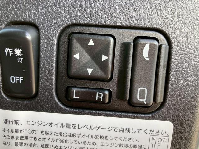 ファイター 三菱ふそう　中型クレーン付ダンプ　最大積載２２５０ｋｇ　タダノ製４段（２．９３ｔ吊）クレーン　Ｒ２年９月製　ラジコン　フックイン　警報型　新明和製一方開ダンプ　Ｒ２年１２月製　自動シート　最大積載量２２５０ｋｇ　標準幅（59枚目）