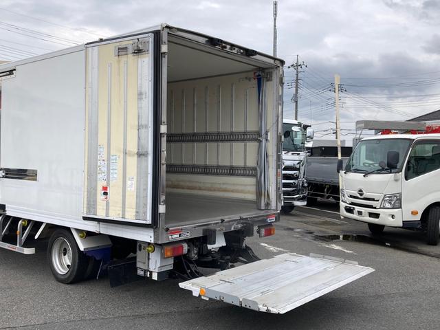 ダイナトラック 日野 小型 低温冷蔵冷凍バン 最大積載2000kg 東プレ製-30℃冷凍機 H27年10月製 東プレ製箱 新明和製格納PG ラッシングレール2段 左スライド扉(13枚目)