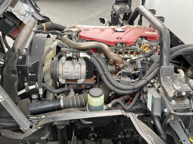 ダイナトラック 日野 小型 低温冷蔵冷凍バン 最大積載2000kg 東プレ製-30℃冷凍機 H27年10月製 東プレ製箱 新明和製格納PG ラッシングレール2段 左スライド扉(17枚目)