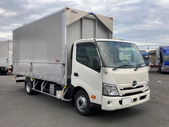 デュトロ 日野 小型 アルミウイング 最大積載3450kg 日本フルハーフ製アルミウイング R6年7月製 ワイド超ロングボディー ラッシングレール1段 セイコーラック2個 引き出しフック6個 最大積載量3450kg 未稼働車(2枚目)