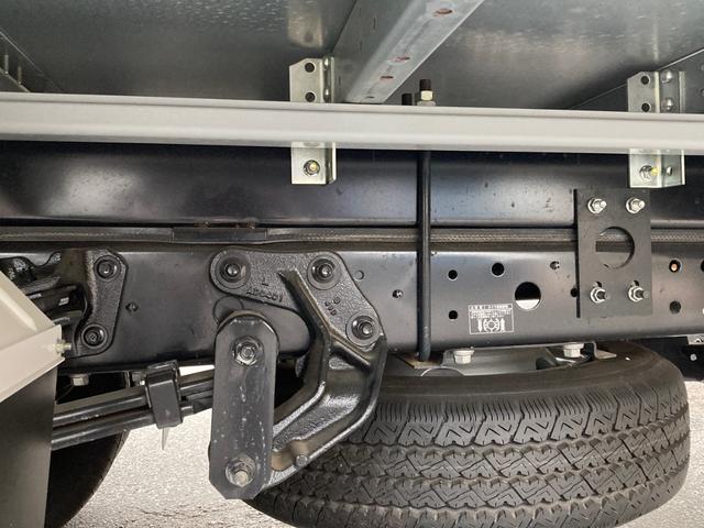 デュトロ 日野 小型 アルミウイング 最大積載3450kg 日本フルハーフ製アルミウイング R6年7月製 ワイド超ロングボディー ラッシングレール1段 セイコーラック2個 引き出しフック6個 最大積載量3450kg 未稼働車(13枚目)