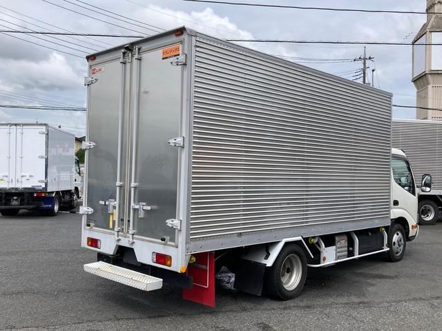 デュトロ 日野 小型 アルミバン 最大積載2000kg トランテックス製アルミバン R1年9月製 左スライド扉 標準ロングボディー(3枚目)