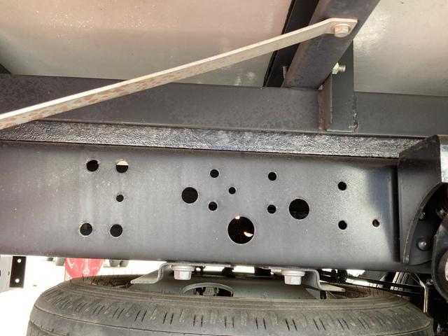 デュトロ 日野 小型 アルミバン 最大積載2000kg トランテックス製アルミバン R1年9月製 左スライド扉 標準ロングボディー(10枚目)