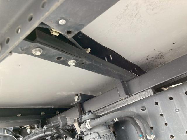 デュトロ 日野 小型 アルミバン 最大積載2000kg トランテックス製アルミバン R1年9月製 左スライド扉 標準ロングボディー(21枚目)