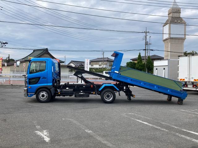 ヒノレンジャー 日野 中型 ローダーダンプ 最大積載2550kg 新明和製ローダーダンプ H31年1月製 クイック自動シート リア丸ピン加工 アルミブリッジ付き 最大積載量2550kg 6MT(5枚目)