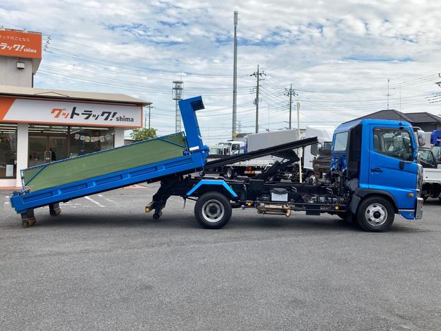 ヒノレンジャー 日野 中型 ローダーダンプ 最大積載2550kg 新明和製ローダーダンプ H31年1月製 クイック自動シート リア丸ピン加工 アルミブリッジ付き 最大積載量2550kg 6MT(6枚目)
