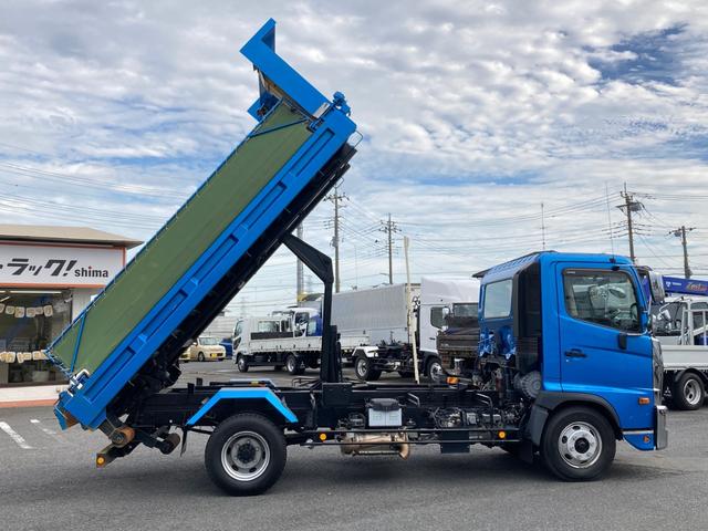 ヒノレンジャー 日野 中型 ローダーダンプ 最大積載2550kg 新明和製ローダーダンプ H31年1月製 クイック自動シート リア丸ピン加工 アルミブリッジ付き 最大積載量2550kg 6MT(8枚目)