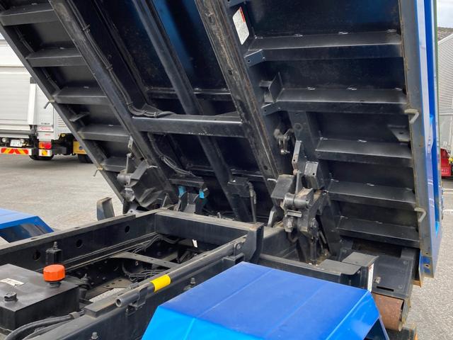ヒノレンジャー 日野 中型 ローダーダンプ 最大積載2550kg 新明和製ローダーダンプ H31年1月製 クイック自動シート リア丸ピン加工 アルミブリッジ付き 最大積載量2550kg 6MT(13枚目)