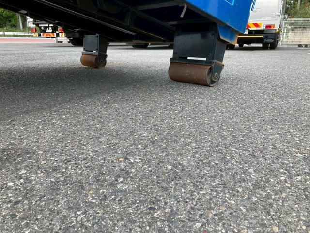 ヒノレンジャー 日野 中型 ローダーダンプ 最大積載2550kg 新明和製ローダーダンプ H31年1月製 クイック自動シート リア丸ピン加工 アルミブリッジ付き 最大積載量2550kg 6MT(28枚目)
