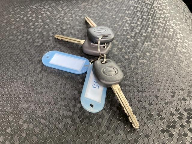 ヒノレンジャー 日野 中型 ローダーダンプ 最大積載2550kg 新明和製ローダーダンプ H31年1月製 クイック自動シート リア丸ピン加工 アルミブリッジ付き 最大積載量2550kg 6MT(44枚目)