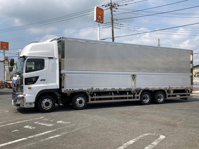 プロフィア 日野　大型アルミウイング　最大積載量１３４００ｋｇ　トランテックス製アルミウイング　Ｒ７年１月製　ハイルーフ　リターダー　リアエアサス　アルミホイール　ラッシングレール２段　セイコーラック４個　引き出しフック１８個　造りボディー　未稼働車（7枚目）