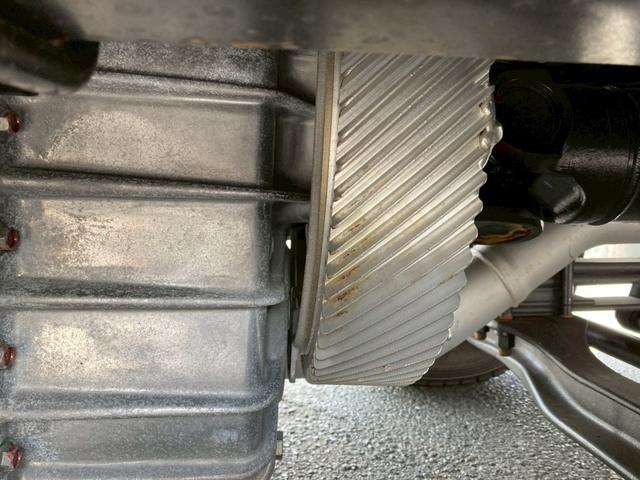 プロフィア 日野　大型アルミウイング　最大積載量１３４００ｋｇ　トランテックス製アルミウイング　Ｒ７年１月製　ハイルーフ　リターダー　リアエアサス　アルミホイール　ラッシングレール２段　セイコーラック４個　引き出しフック１８個　造りボディー　未稼働車（27枚目）