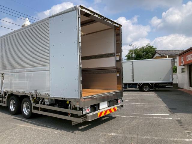 プロフィア 日野　大型アルミウイング　最大積載量１３４００ｋｇ　トランテックス製アルミウイング　Ｒ７年１月製　ハイルーフ　リターダー　リアエアサス　アルミホイール　ラッシングレール２段　セイコーラック４個　引き出しフック１８個　造りボディー　未稼働車（41枚目）