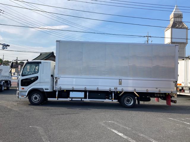 ファイター 三菱ふそう　中型アルミウイング　最大積載量２７５０ｋｇ　トレクス製アルミウイング　Ｒ５年３月製　６２００ワイドボディー　リアエアサス　ラッシングレール２段　セイコーラック２個　引き出しフック１０個　融雪使用車　フレーム防錆塗装（7枚目）