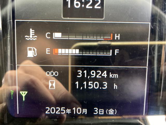 ヒノレンジャー 日野 中型 クレーン付平ボディー 最大積載2500kg タダノ4段(2.93t吊)ZX364HRSA R2年5月製 ラジコン フックイン 警報型 アウトリガー差違い セイコーラック2個 引き出しフック6個 標準ロングボディー(22枚目)