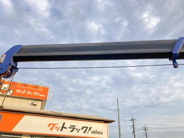 ヒノレンジャー 日野 中型 クレーン付平ボディー 最大積載2500kg タダノ4段(2.93t吊)ZX364HRSA R2年5月製 ラジコン フックイン 警報型 アウトリガー差違い セイコーラック2個 引き出しフック6個 標準ロングボディー(40枚目)