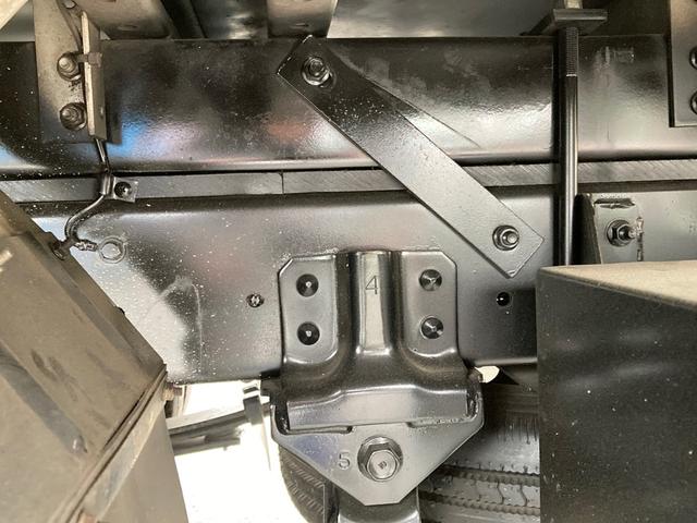 ダイナトラック トヨタ 小型 アルミバン 最大積載2000kg 日本フルハーフ製アルミバン H27年8月製 壁フック8個 AT2ペダル(9枚目)