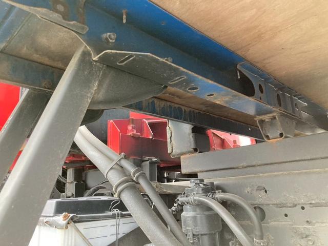 ダイナトラック 日野 小型クレーン付平 最大積載量3500kg ユニック車段(2.93t吊)URR294RKK H29年3月製 アウトリガー差違 ラジコン フックインセイコーラック2個 最大積載量3500kg ワイド超ロングボディー(35枚目)