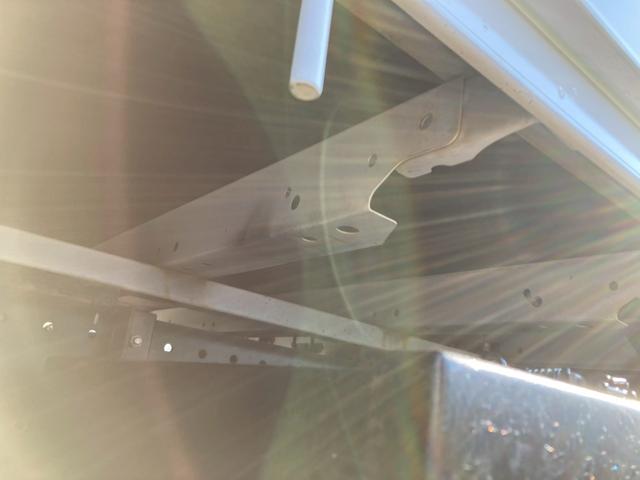 デュトロ 日野 小型平ボディー 標準ロング 最大積載3000kg メーダー完成ボディー 標準幅 4300ロング セイコーラック2個 最大積載量3000kg ボディー仕上済み(21枚目)