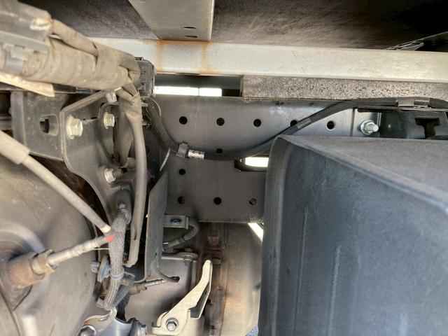 デュトロ 日野 小型平ボディー 標準ロング 最大積載3000kg メーダー完成ボディー 標準幅 4300ロング セイコーラック2個 最大積載量3000kg ボディー仕上済み(23枚目)