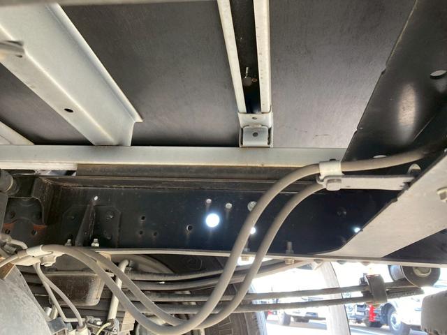 デュトロ 日野 小型平ボディー 標準ロング 最大積載3000kg メーダー完成ボディー 標準幅 4300ロング セイコーラック2個 最大積載量3000kg ボディー仕上済み(25枚目)