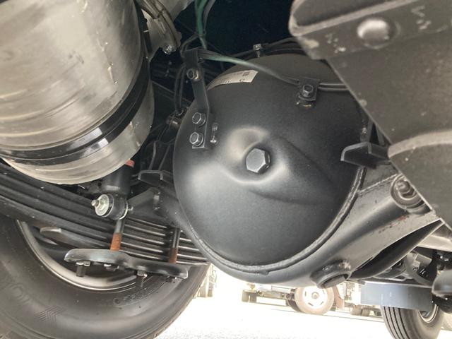 キャンター 三菱ふそう 小型塵芥車 4.3立米 最大積載2000kg 新明和製プレス式パッカー車 R7年4月製 4.3立米 汚水タンク 連続スイッチ 排出版式 標準幅 最大積載量2000kg 未稼働車(14枚目)