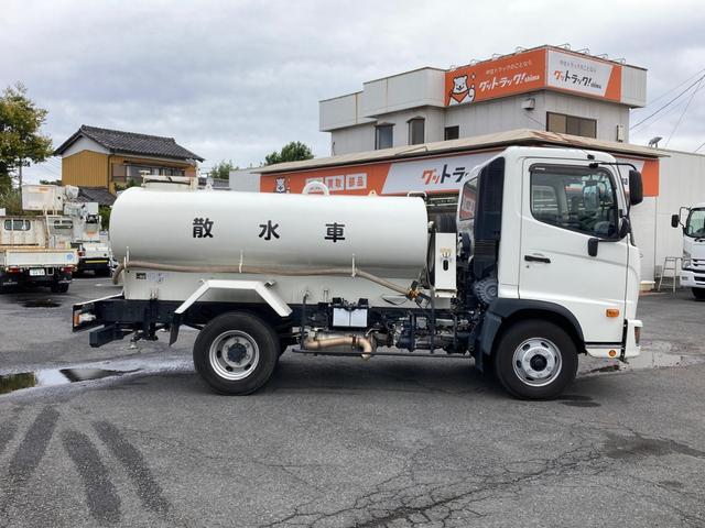 ヒノレンジャー 日野 中型 散水車 3900L 最大積載3900kg 極東製散水車 3900L R2年5月製 PTO式ポンプ 前方圧力/後方重力 散水ホース 最大積載量3900kg(6枚目)