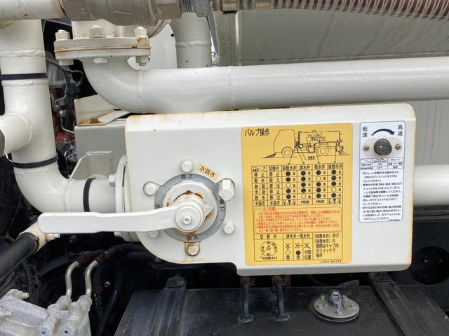 ヒノレンジャー 日野 中型 散水車 3900L 最大積載3900kg 極東製散水車 3900L R2年5月製 PTO式ポンプ 前方圧力/後方重力 散水ホース 最大積載量3900kg(12枚目)