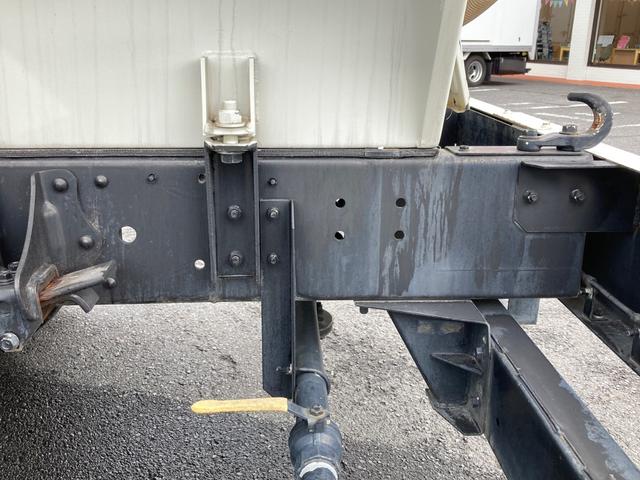 ヒノレンジャー 日野 中型 散水車 3900L 最大積載3900kg 極東製散水車 3900L R2年5月製 PTO式ポンプ 前方圧力/後方重力 散水ホース 最大積載量3900kg(14枚目)